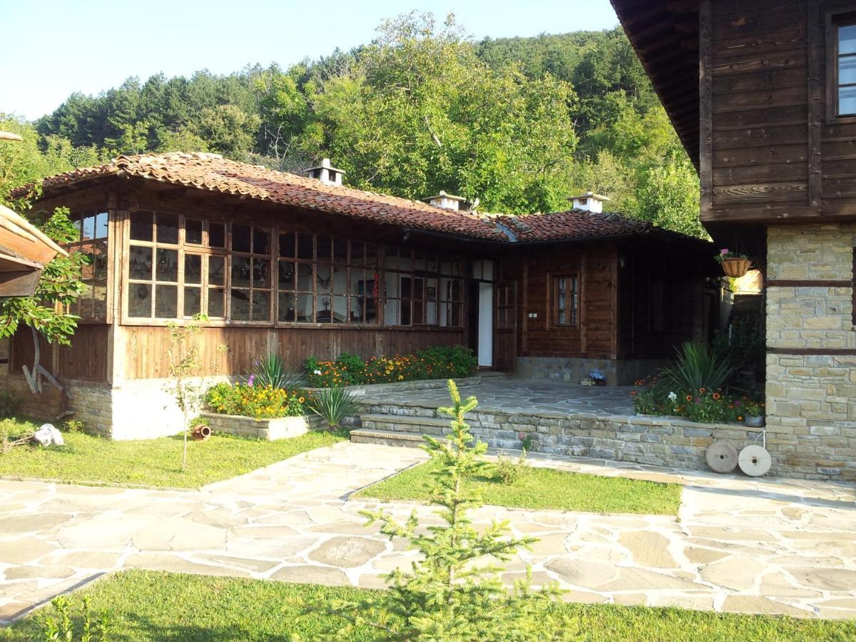 Отель кьща за гости Свети Никола Жеравна Экстерьер фото